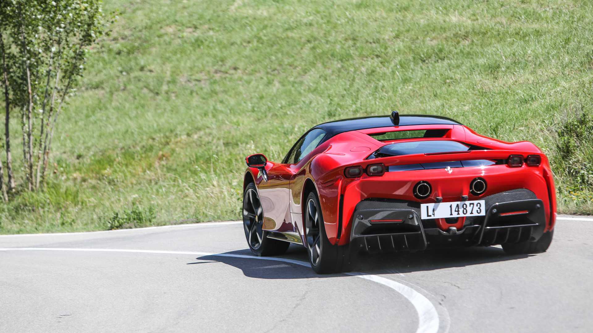 2020 Ferrari SF90 Stradale Rear Wallpapers #18 of 70