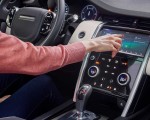 2020 Land Rover Discovery Sport Central Console Wallpapers 150x120 (51)