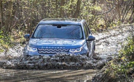 2020 Land Rover Discovery Sport Off-Road Wallpapers 450x275 (37)
