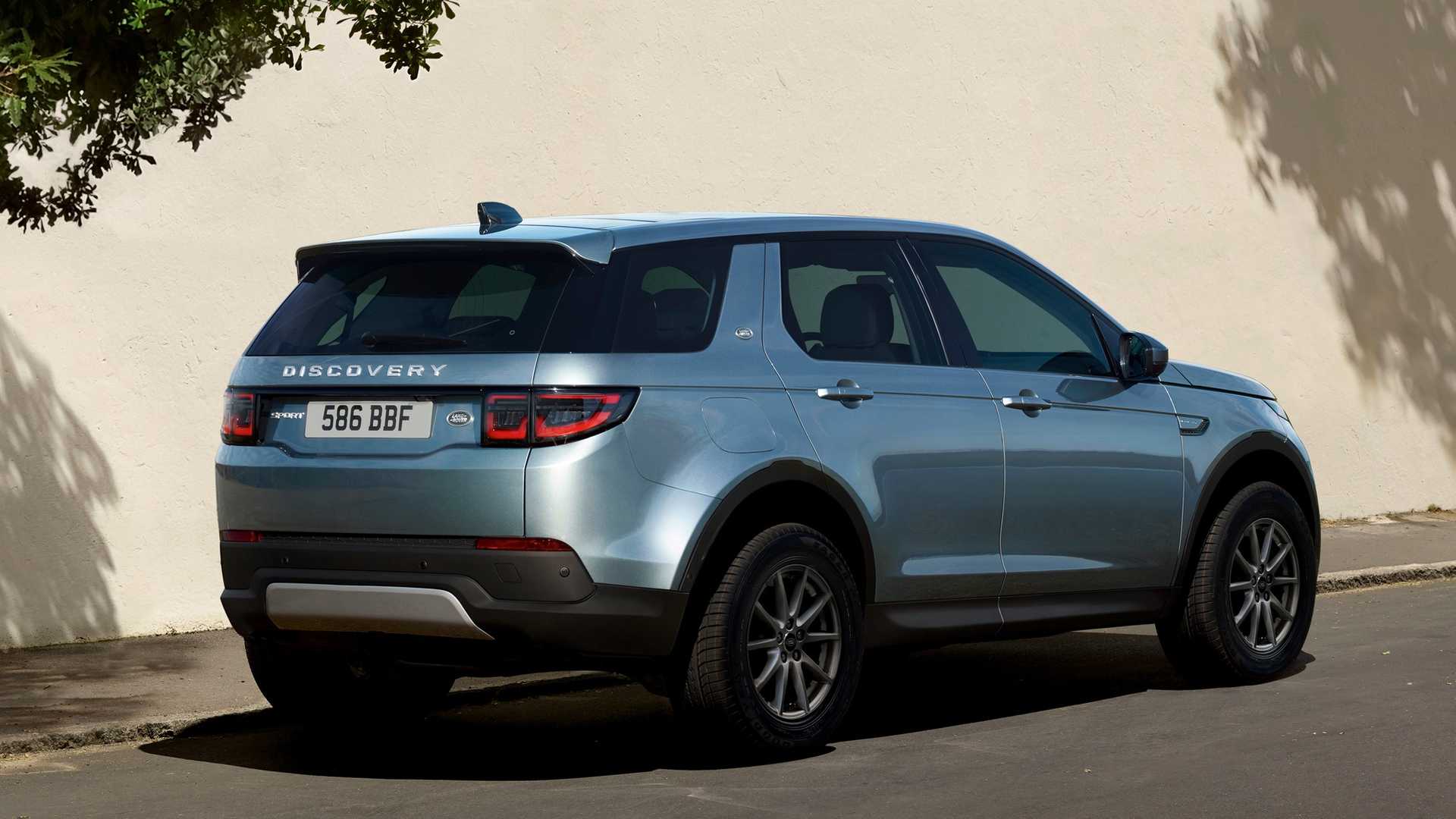 2020 Land Rover Discovery Sport Rear Three-Quarter Wallpapers #44 of 88