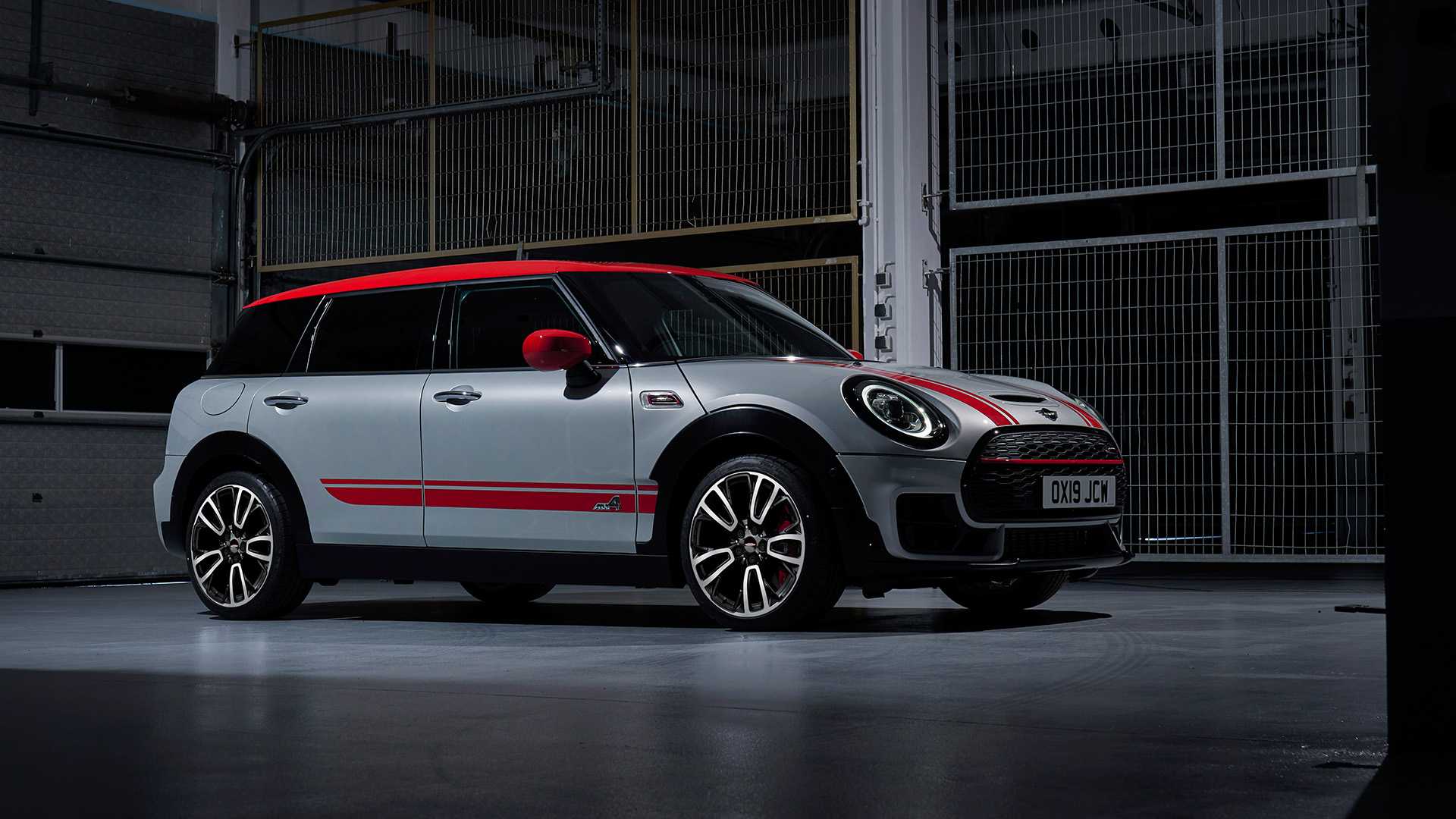 2020 MINI Clubman John Cooper Works Front Three-Quarter Wallpapers #26 of 47