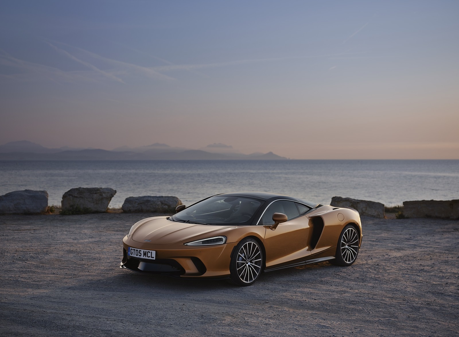 2020 McLaren GT (Color: Burnished Copper) Front Three-Quarter Wallpapers #47 of 117
