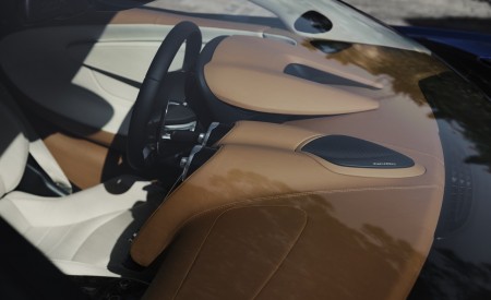 2020 McLaren GT (Color: Burnished Copper) Interior Detail Wallpapers 450x275 (61)