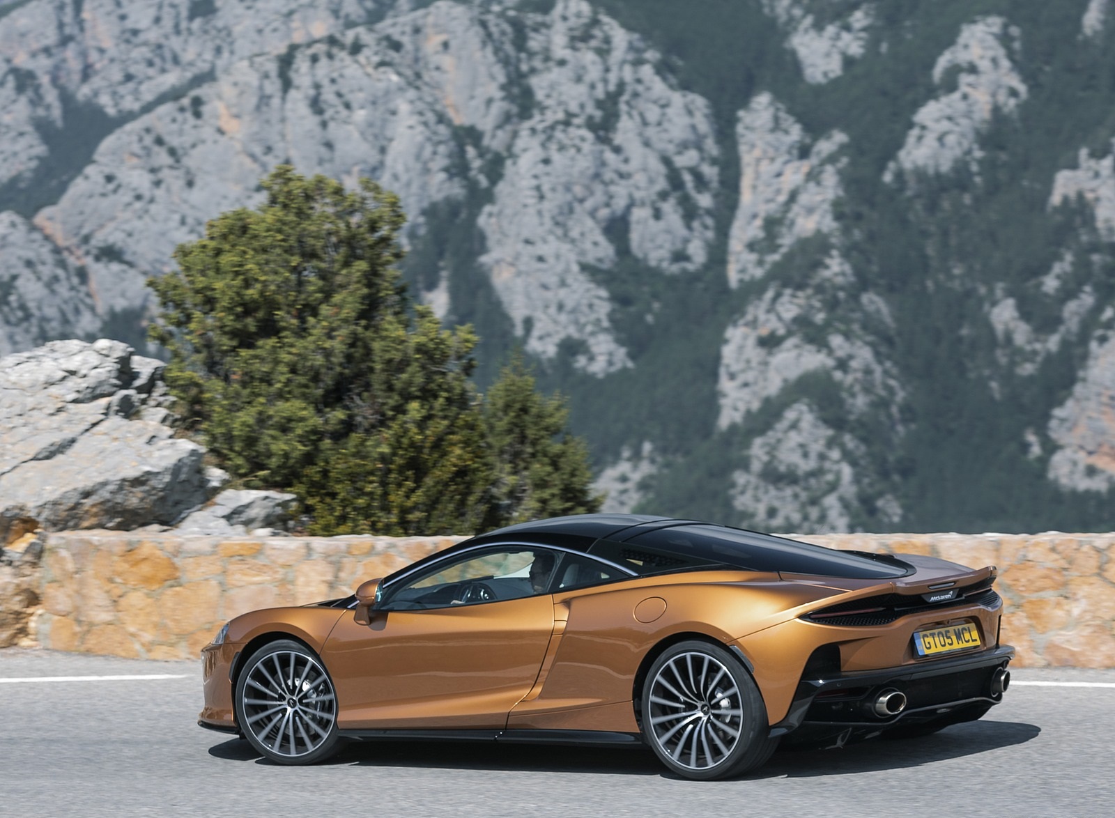 2020 McLaren GT (Color: Burnished Copper) Side Wallpapers #51 of 117