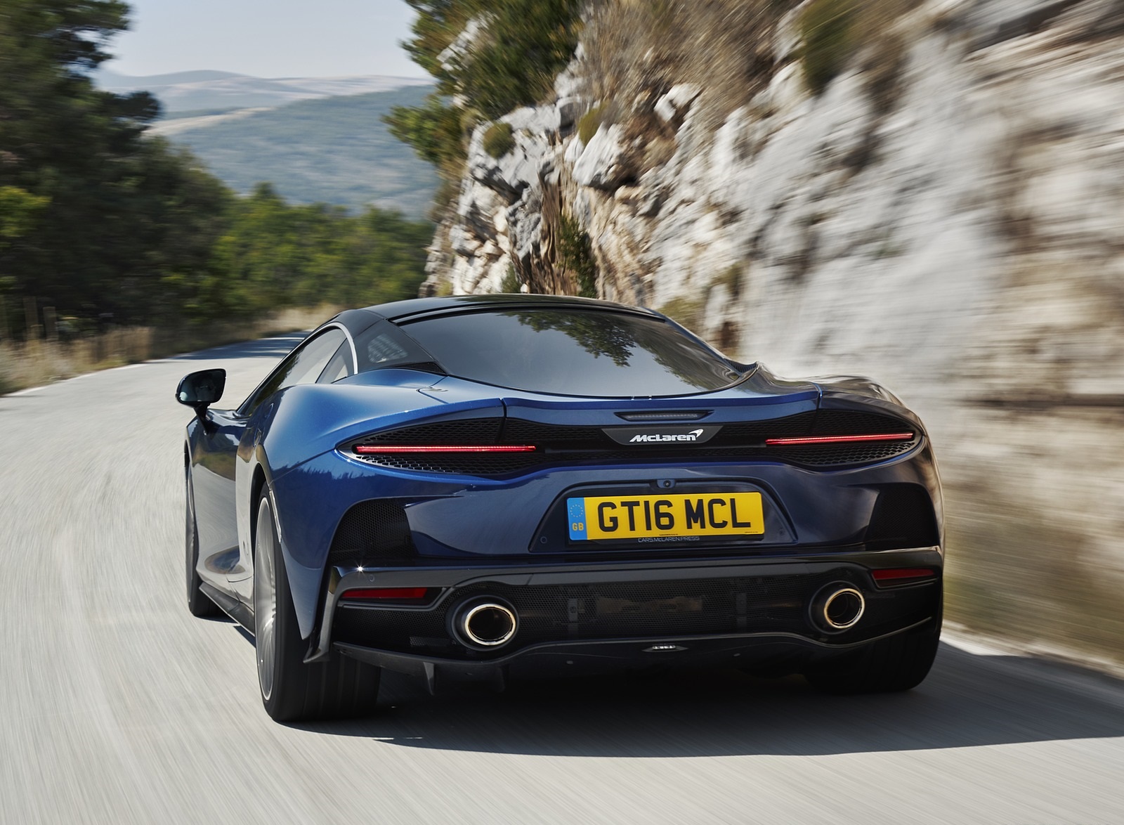 2020 McLaren GT (Color: Namaka Blue) Rear Wallpapers #7 of 117