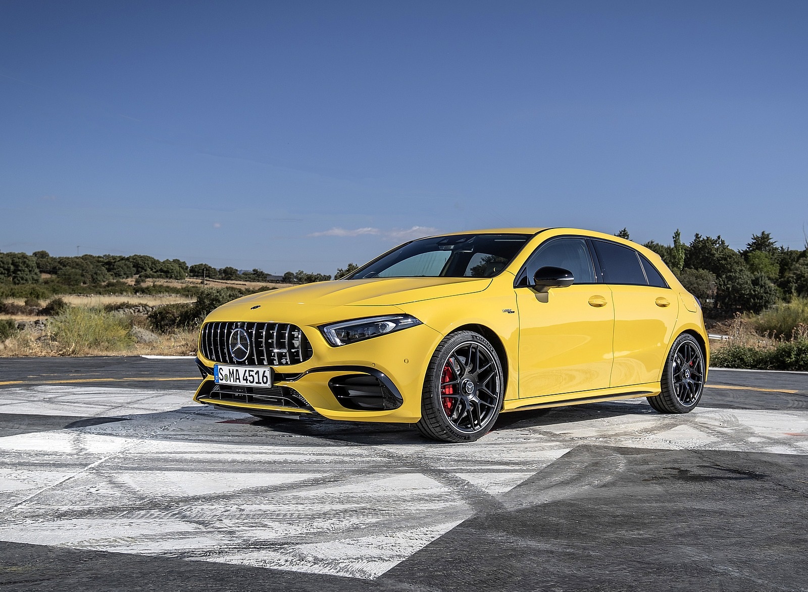 2020 Mercedes-AMG A 45 S 4MATIC+ (Color: Sun Yellow) Front Three-Quarter Wallpapers #30 of 88