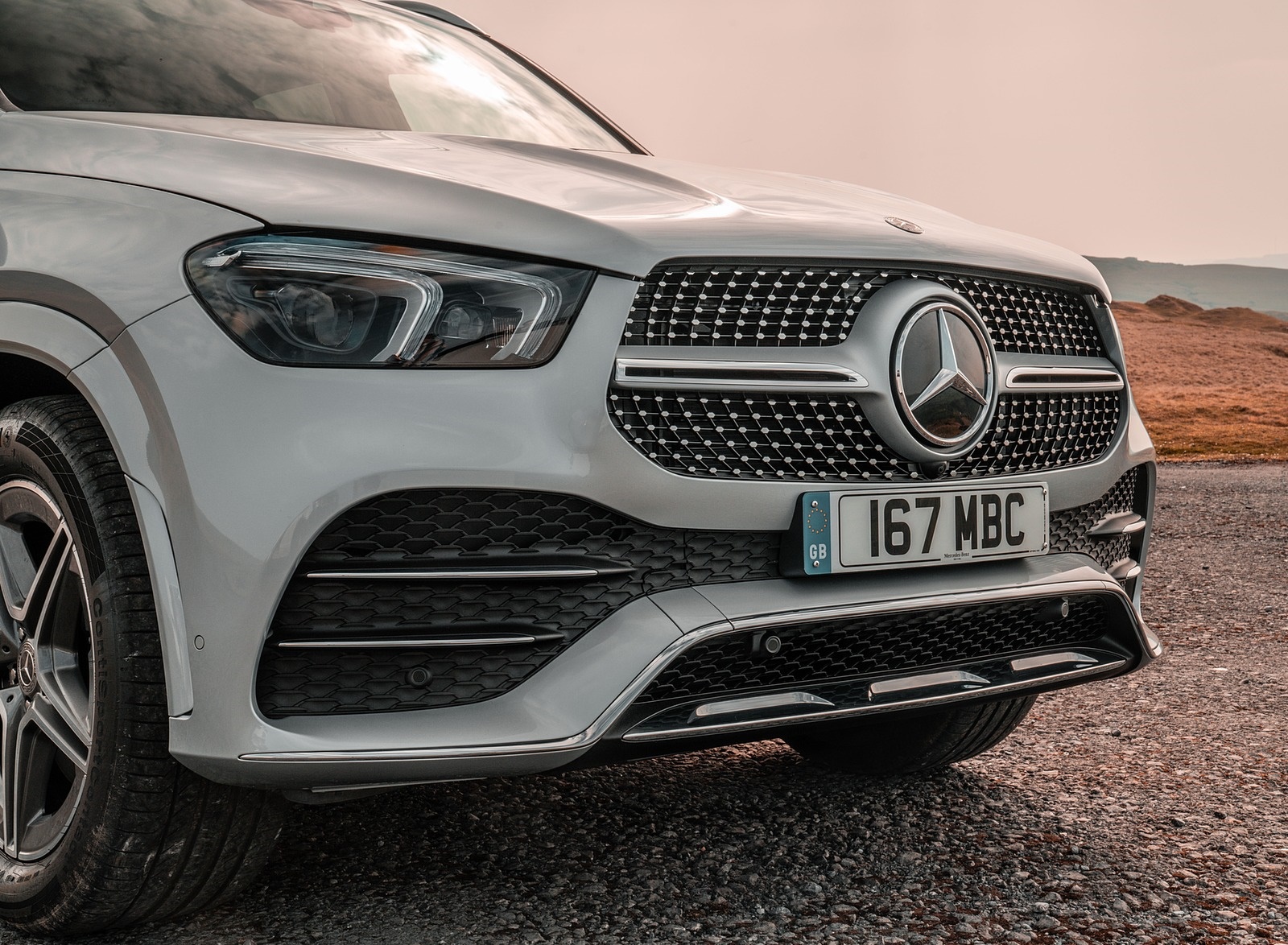2020 Mercedes-Benz GLE 300d (UK-Spec) Grill Wallpapers #35 of 55