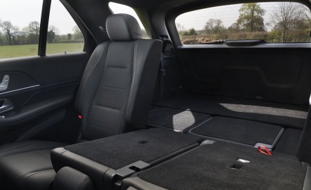 2020 Mercedes-Benz GLE 300d (UK-Spec) Interior Rear Seats Wallpapers 450x275 (54)