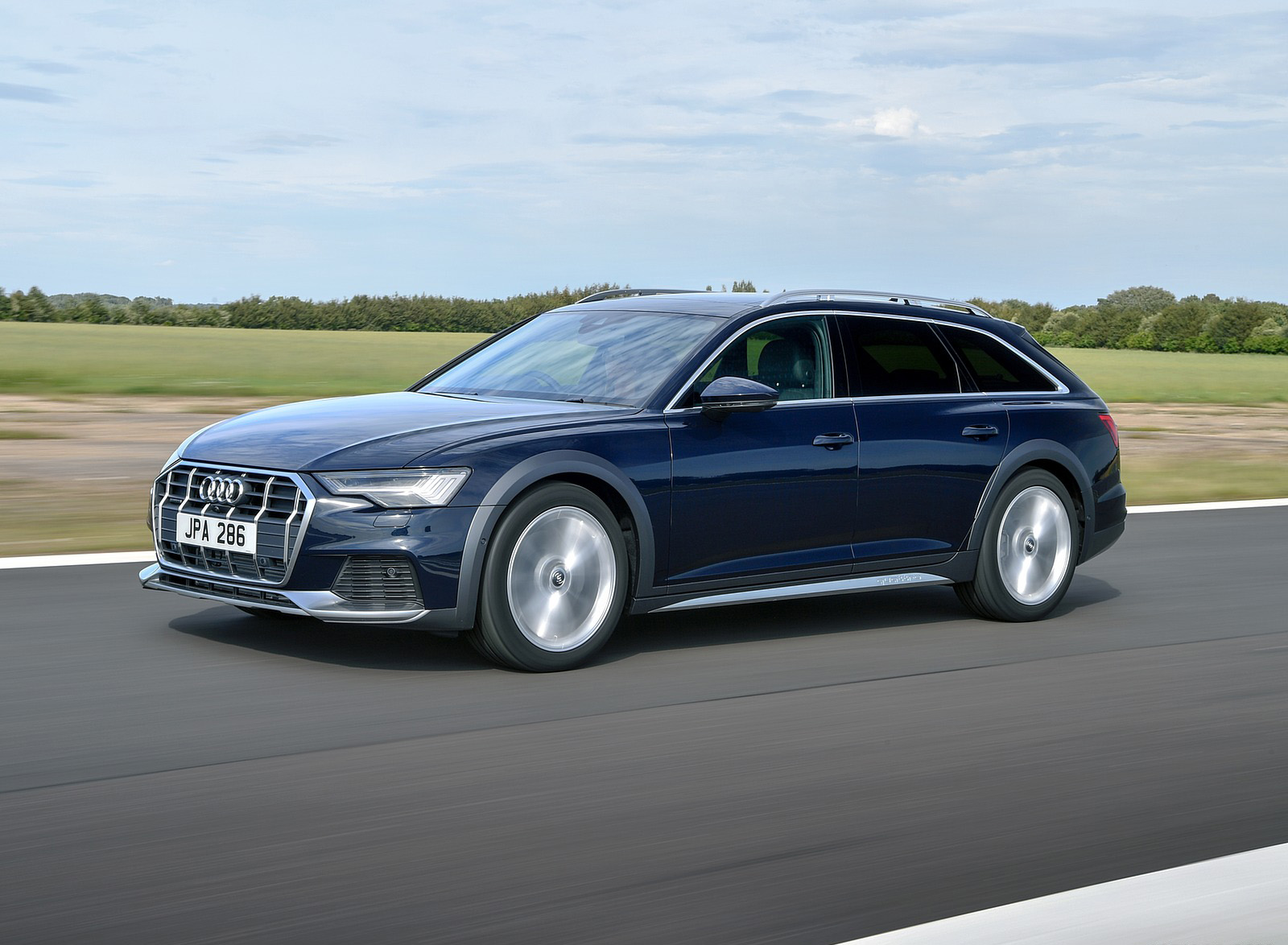 2020 Audi A6 allroad quattro (UK-Spec) Front Three-Quarter Wallpapers #8 of 84