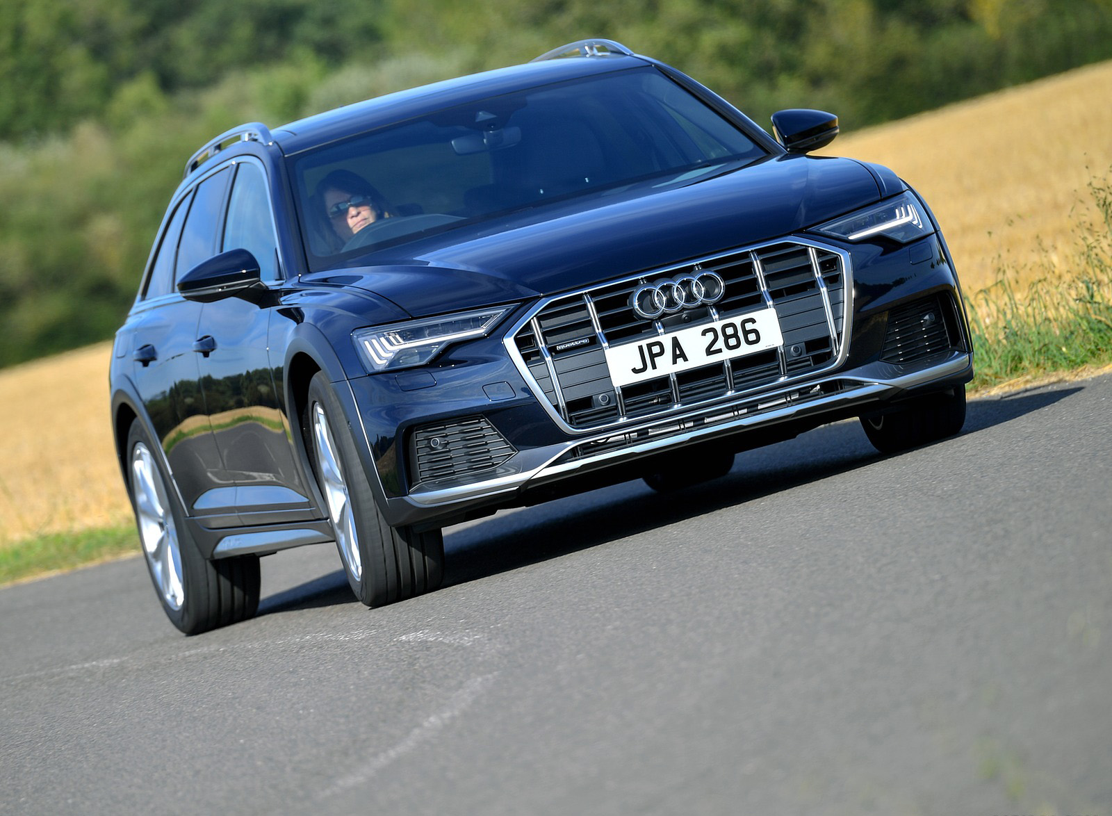 2020 Audi A6 allroad quattro (UK-Spec) Front Three-Quarter Wallpapers (2)