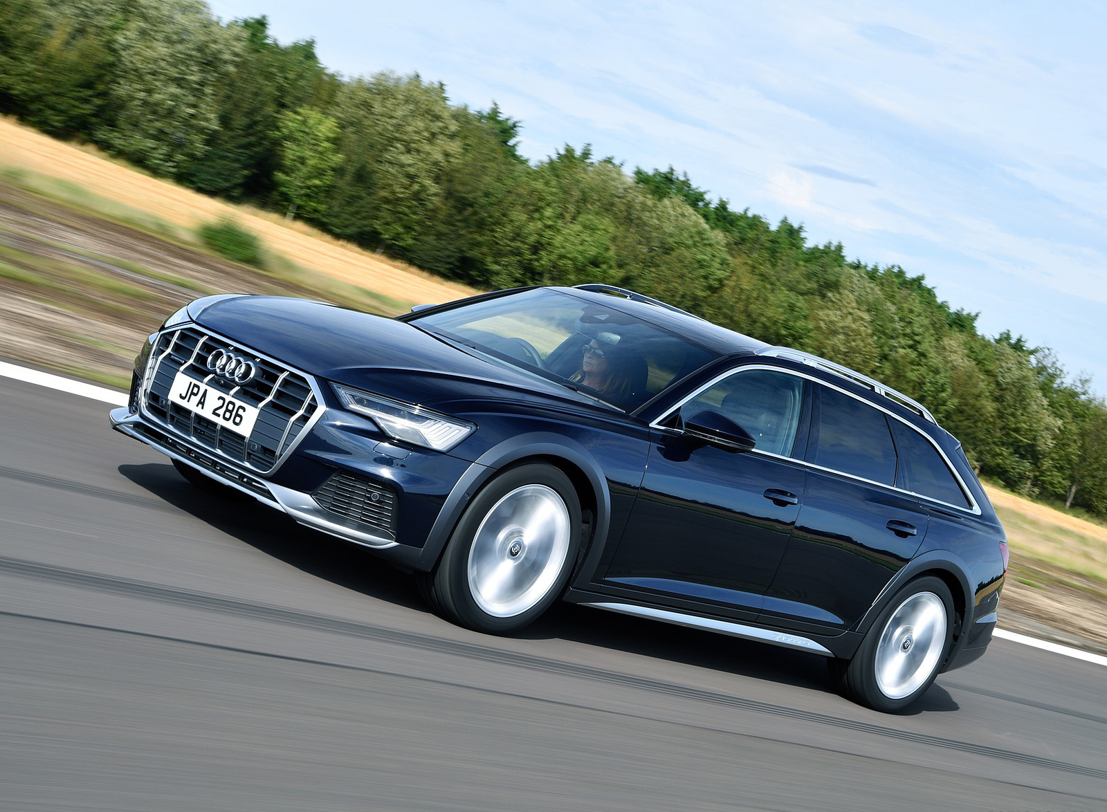 2020 Audi A6 allroad quattro (UK-Spec) Front Three-Quarter Wallpapers (5)