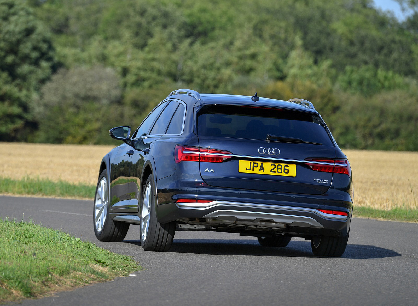 2020 Audi A6 allroad quattro (UK-Spec) Rear Wallpapers #7 of 84