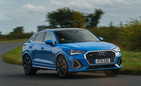 2020 Audi Q3 Sportback 45 TFSI quattro (UK-Spec) Front Three-Quarter Wallpapers 450x275 (35)