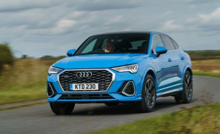 2020 Audi Q3 Sportback 45 TFSI quattro (UK-Spec) Front Three-Quarter Wallpapers 450x275 (23)