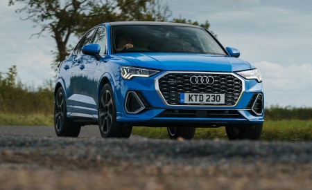 2020 Audi Q3 Sportback 45 TFSI quattro (UK-Spec) Front Three-Quarter Wallpapers 450x275 (48)