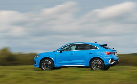 2020 Audi Q3 Sportback 45 TFSI quattro (UK-Spec) Side Wallpapers 450x275 (20)