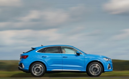 2020 Audi Q3 Sportback 45 TFSI quattro (UK-Spec) Side Wallpapers 450x275 (22)