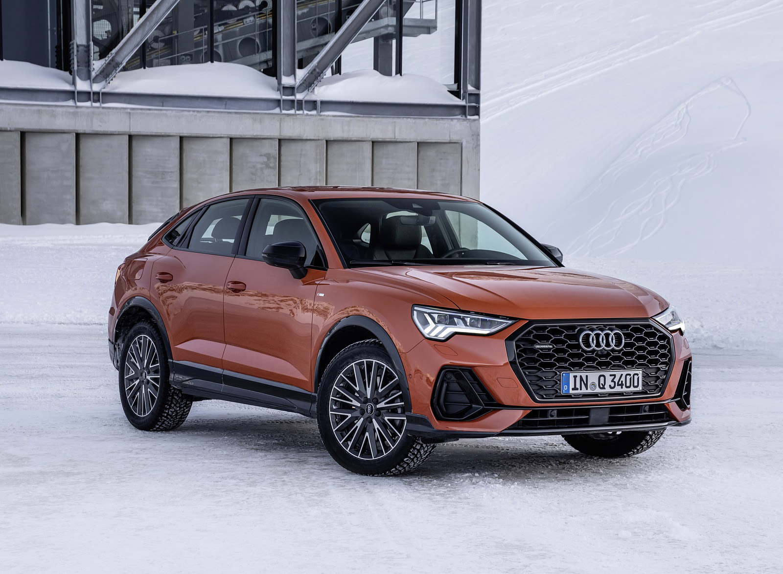 2020 Audi Q3 Sportback (Color: Pulse Orange) Front Three-Quarter Wallpapers #202 of 285