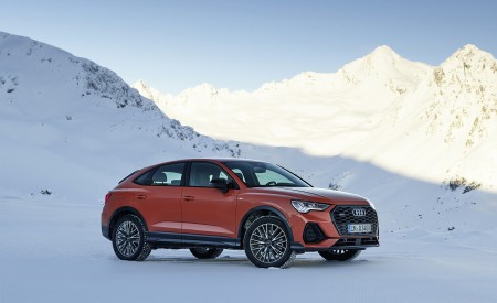 2020 Audi Q3 Sportback (Color: Pulse Orange) Front Three-Quarter Wallpapers 450x275 (203)