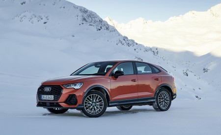 2020 Audi Q3 Sportback (Color: Pulse Orange) Front Three-Quarter Wallpapers 450x275 (204)