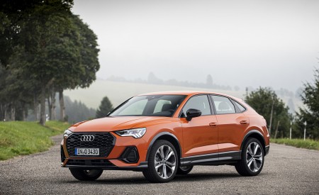 2020 Audi Q3 Sportback (Color: Pulse Orange) Front Three-Quarter Wallpapers 450x275 (227)