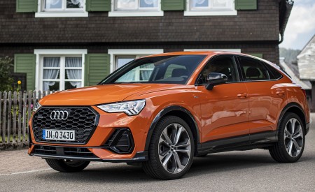 2020 Audi Q3 Sportback (Color: Pulse Orange) Front Three-Quarter Wallpapers 450x275 (225)