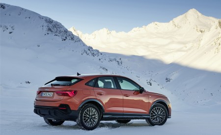 2020 Audi Q3 Sportback (Color: Pulse Orange) Rear Three-Quarter Wallpapers 450x275 (207)