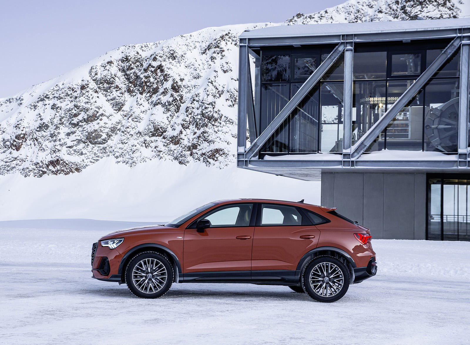 2020 Audi Q3 Sportback (Color: Pulse Orange) Side Wallpapers #209 of 285