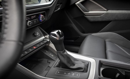 2020 Audi Q3 Sportback Interior Detail Wallpapers 450x275 (237)