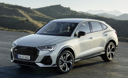 2020 Audi Q3 Sportback S line (Color: Dew Silver) Front Three-Quarter Wallpapers 450x275 (137)