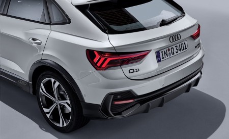 2020 Audi Q3 Sportback S line (Color: Dew Silver) Tail Light Wallpapers 450x275 (155)