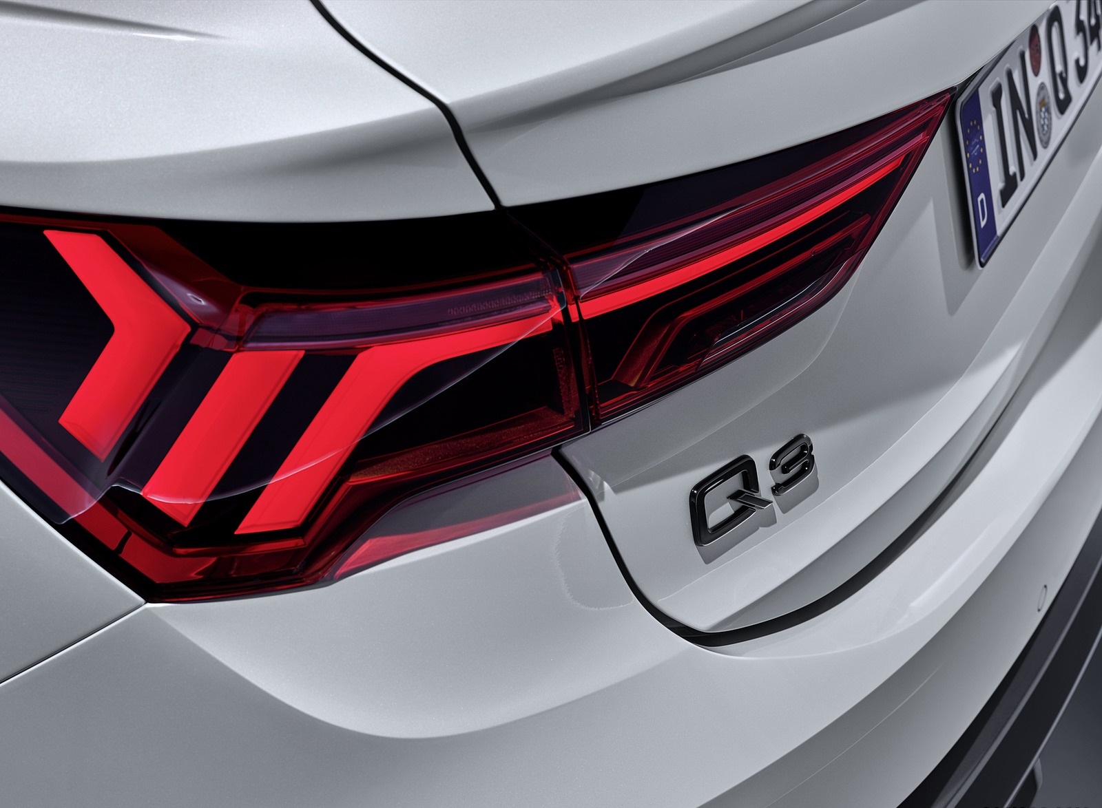 2020 Audi Q3 Sportback S line (Color: Dew Silver) Tail Light Wallpapers #153 of 285