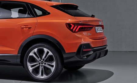 2020 Audi Q3 Sportback S line (Color: Pulse Orange) Tail Light Wallpapers 450x275 (125)