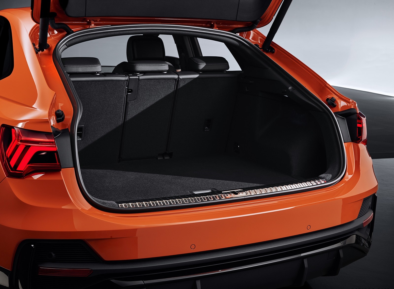 2020 Audi Q3 Sportback S line Trunk Wallpapers #130 of 285