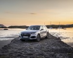 2020 Audi Q7 (Color: Florett Silver) Front Three-Quarter Wallpapers 150x120