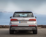 2020 Audi Q7 (Color: Florett Silver) Rear Wallpapers 150x120 (100)