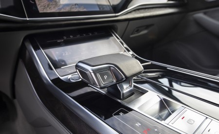 2020 Audi Q7 Interior Detail Wallpapers 450x275 (111)
