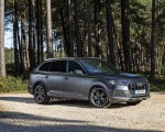 2020 Audi Q7 (UK-Spec) Front Three-Quarter Wallpapers 150x120