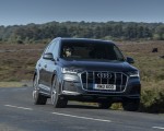 2020 Audi Q7 (UK-Spec) Front Three-Quarter Wallpapers 150x120