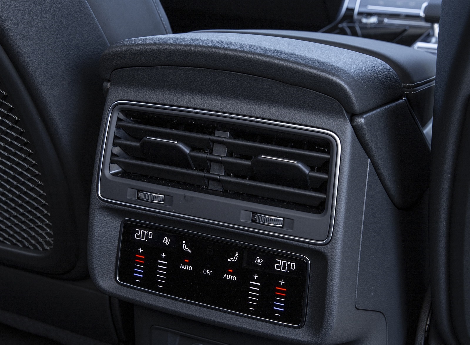2020 Audi Q7 (UK-Spec) Interior Detail Wallpapers #61 of 158