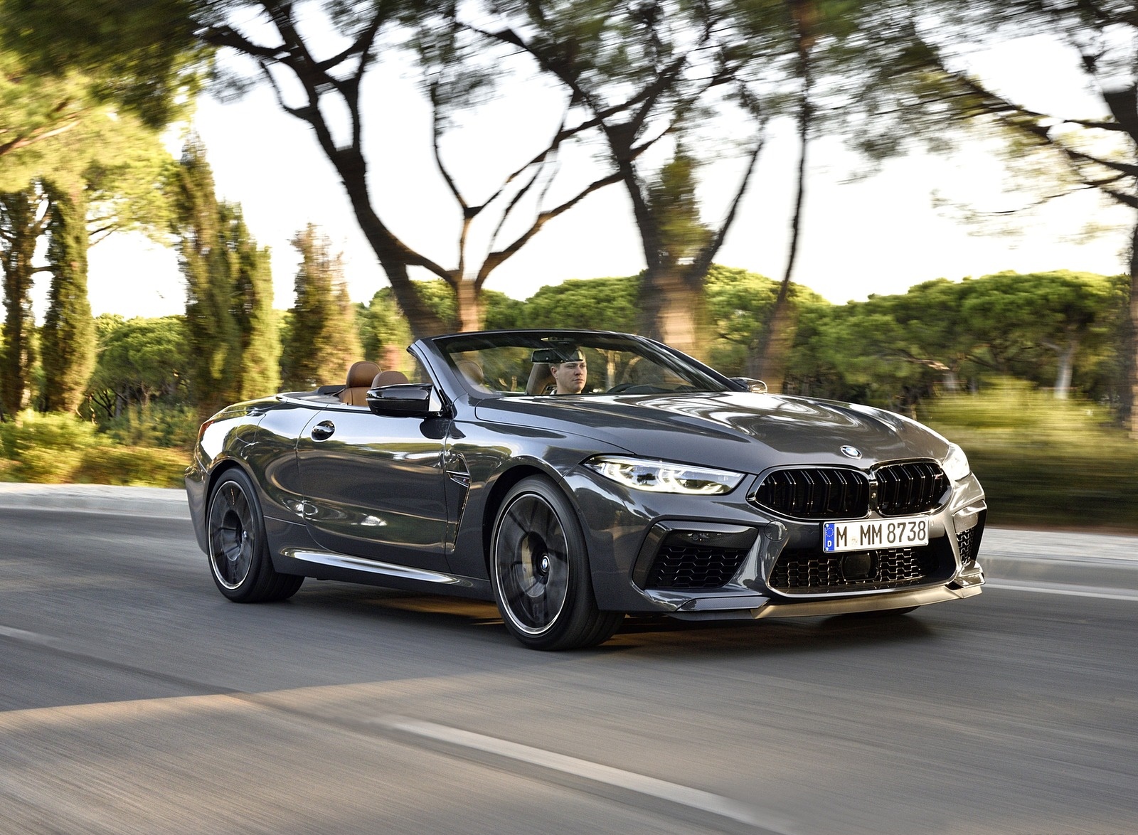 2020 BMW M8 Competition Convertible (Color: Brands Hatch Grey) Front Three-Quarter Wallpapers #43 of 155