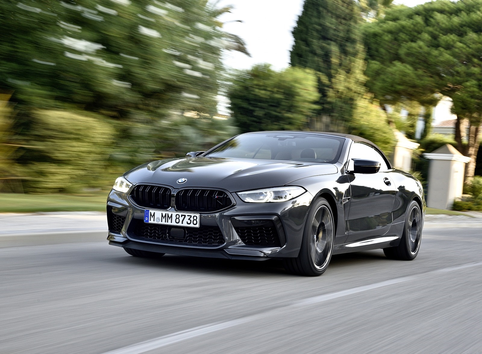 2020 BMW M8 Competition Convertible (Color: Brands Hatch Grey) Front Three-Quarter Wallpapers #33 of 155