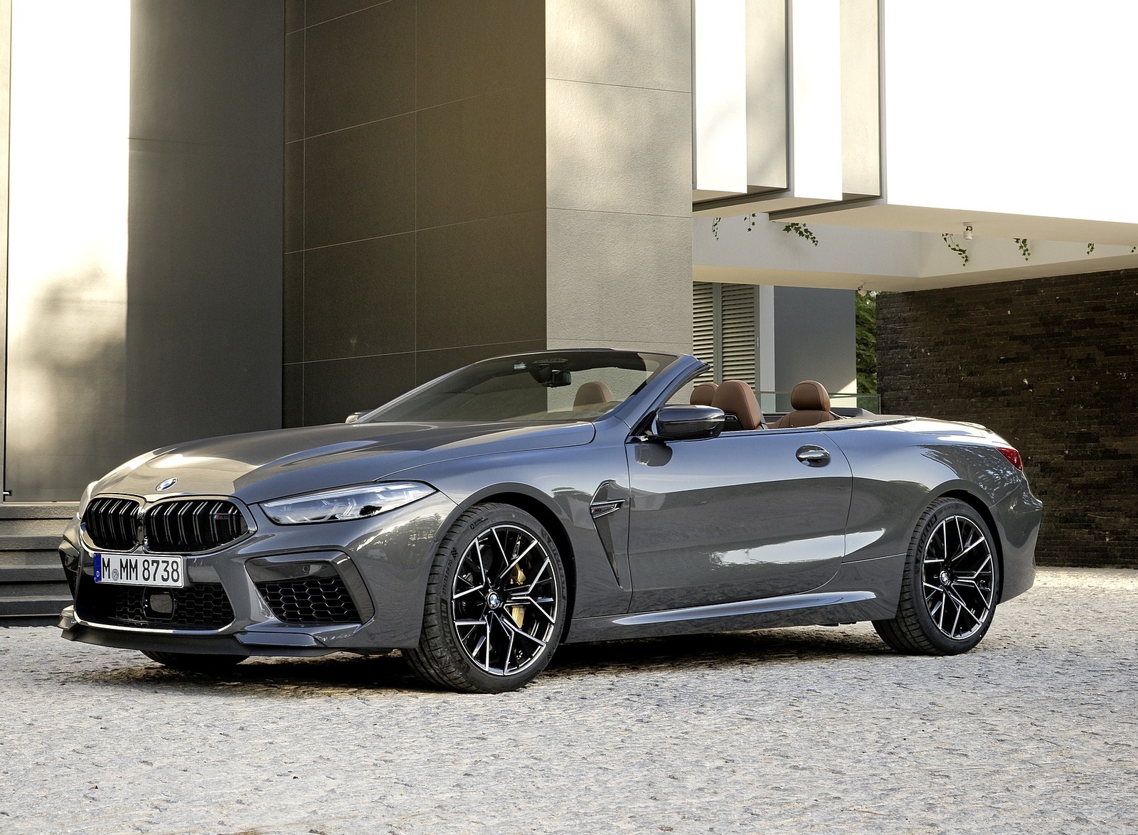 2020 BMW M8 Competition Convertible (Color: Brands Hatch Grey) Front Three-Quarter Wallpapers #55 of 155