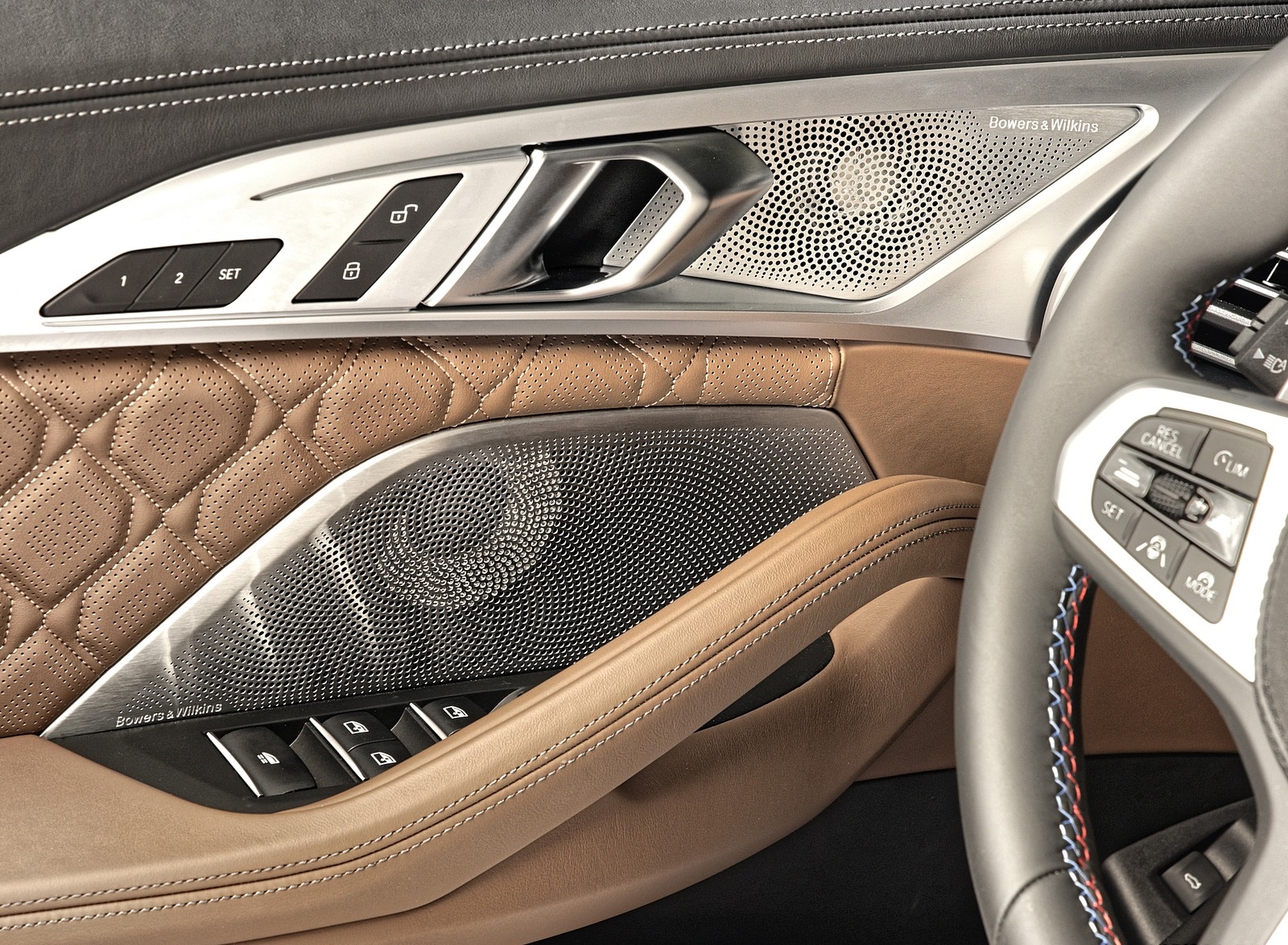 2020 BMW M8 Competition Convertible (Color: Brands Hatch Grey) Interior Detail Wallpapers #95 of 155