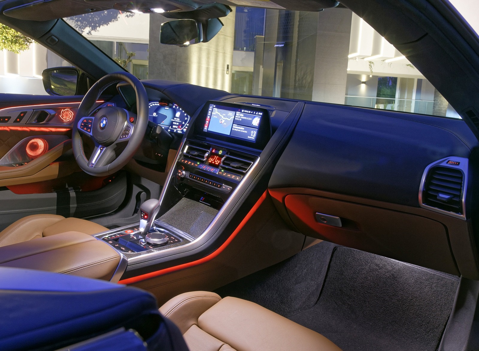 Р‘РњР’ m8 Luxury
