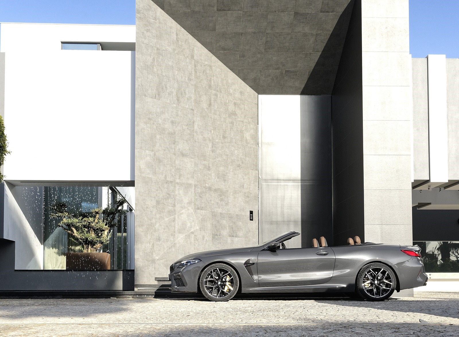 2020 BMW M8 Competition Convertible (Color: Brands Hatch Grey) Side Wallpapers #68 of 155