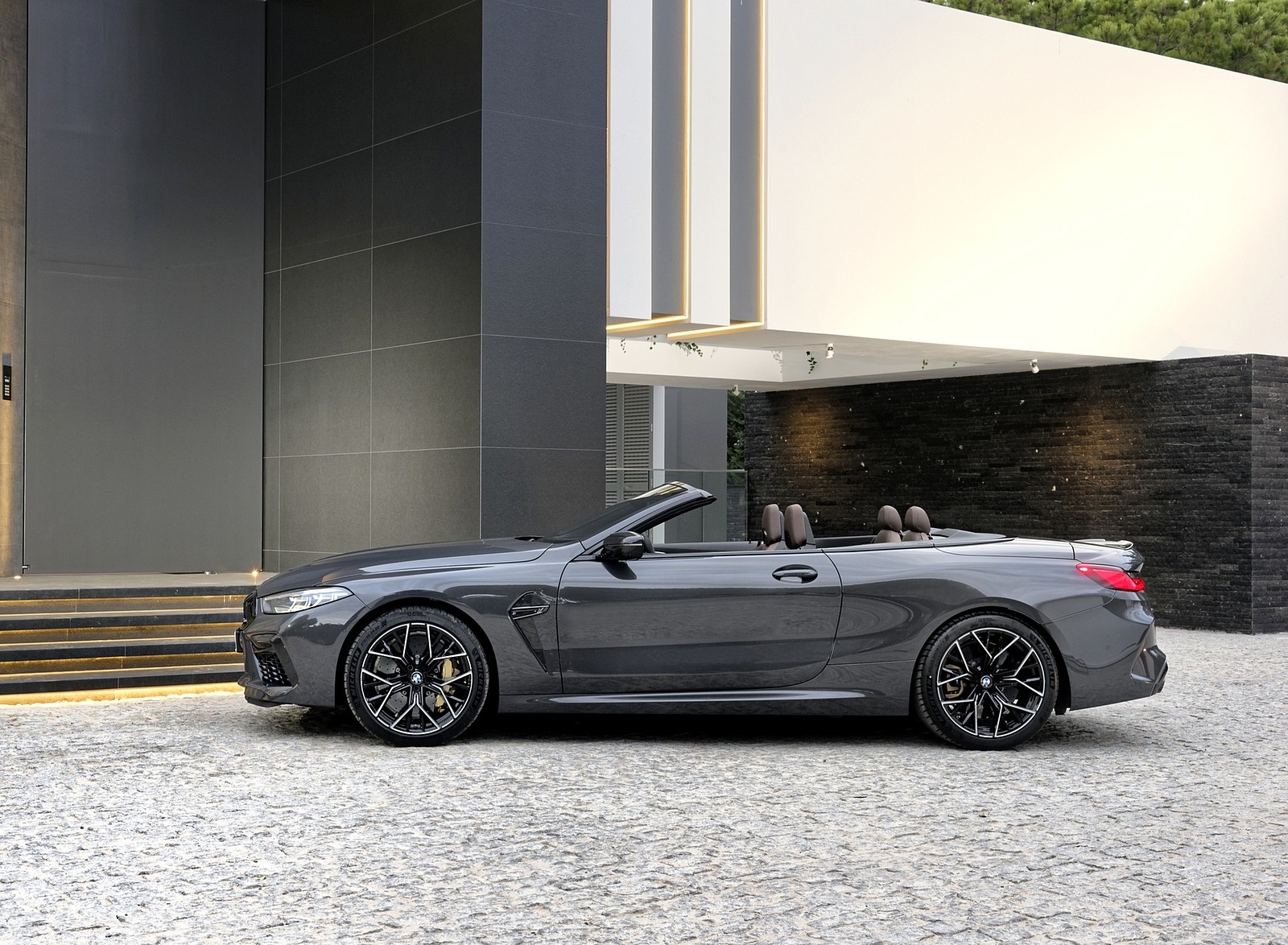 2020 BMW M8 Competition Convertible (Color: Brands Hatch Grey) Side Wallpapers #71 of 155