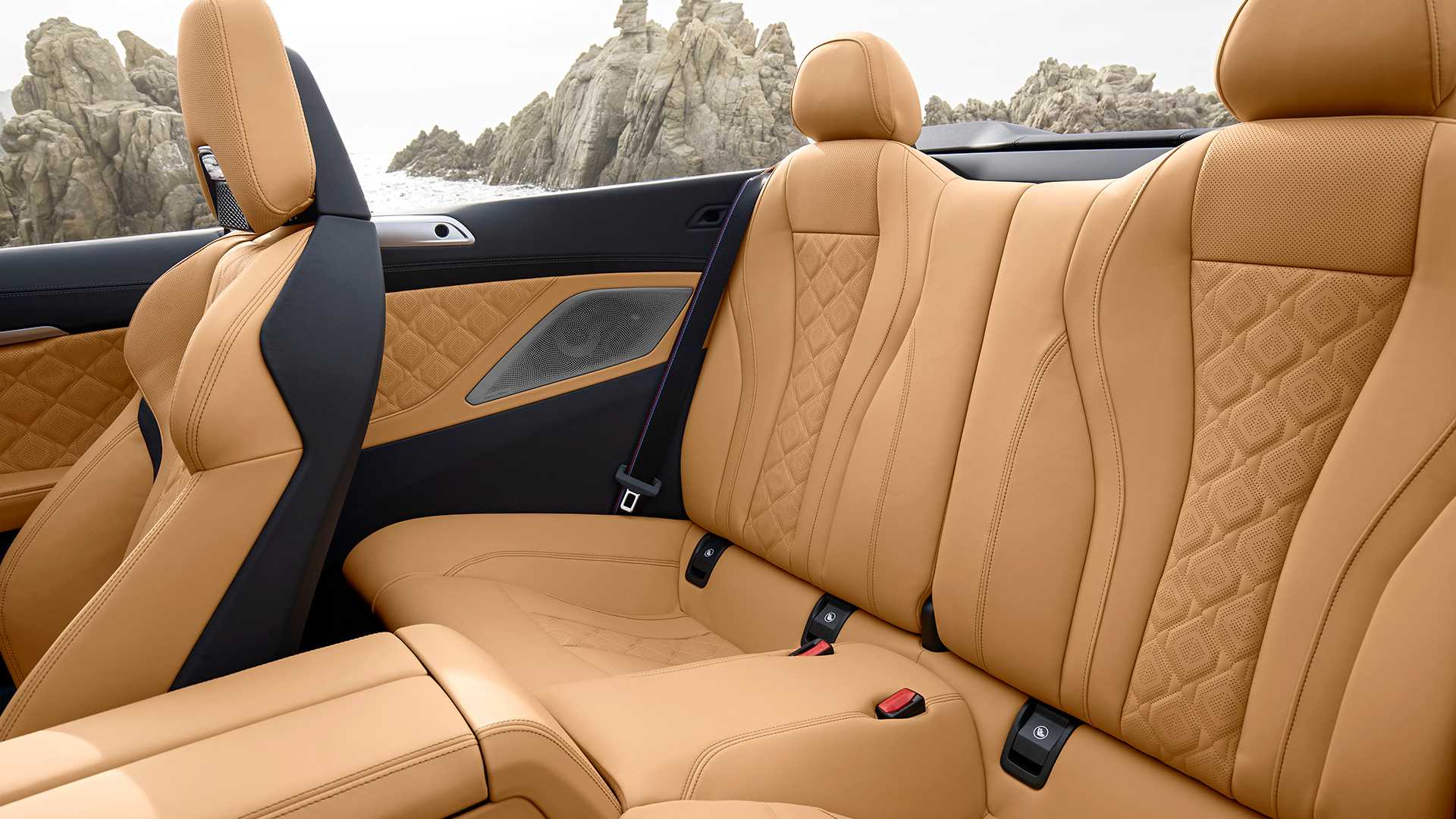 2020 BMW M8 Competition Convertible Interior Rear Seats Wallpapers #134 of 155
