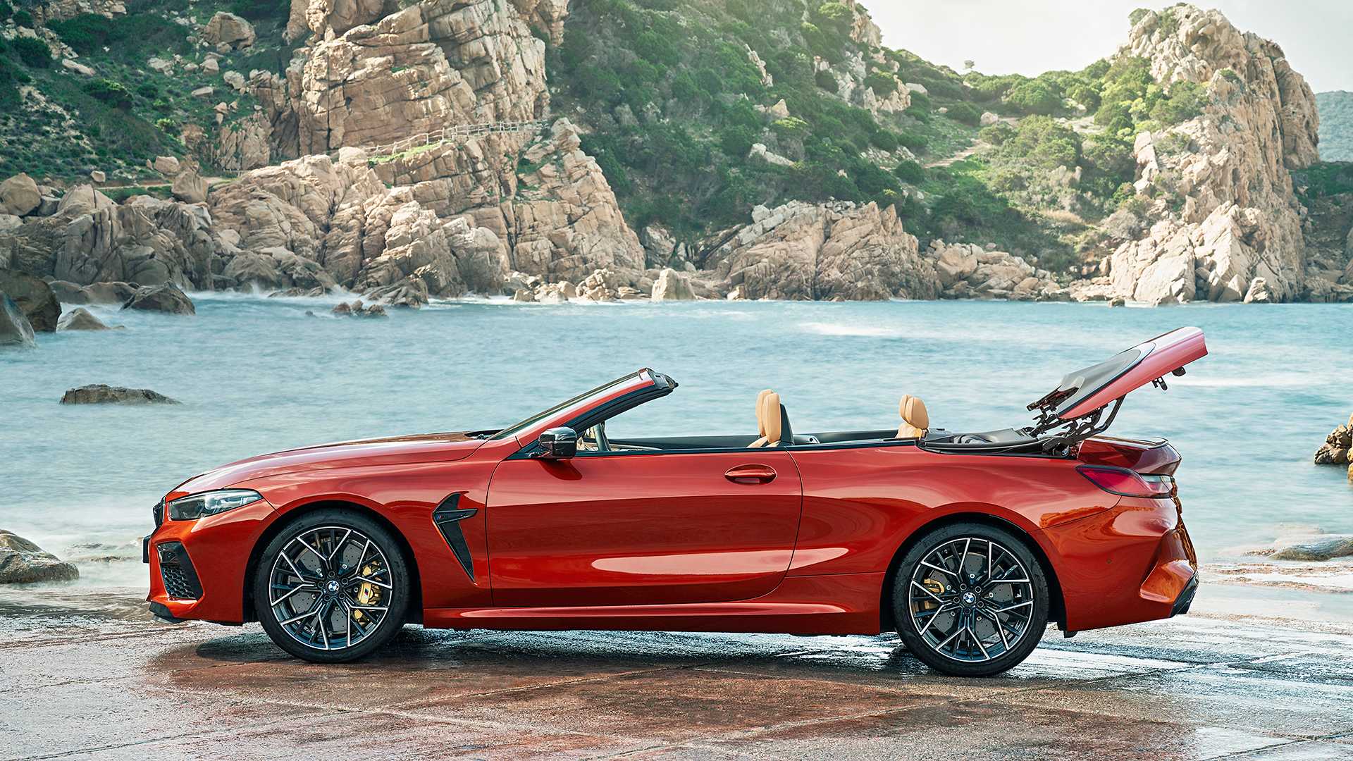 2020 BMW M8 Competition Convertible Side Wallpapers #122 of 155