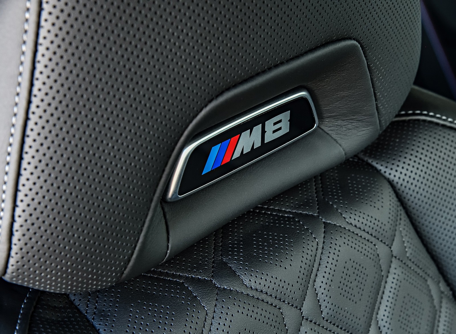 2020 BMW M8 Competition Coupe (Color: Fire Red) Interior Detail Wallpapers #103 of 305